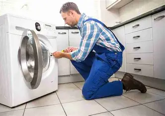 قطع غيار أصلية