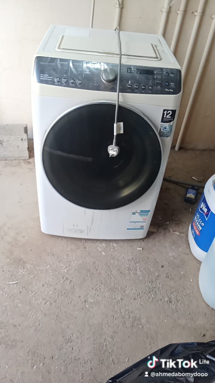 قطع غيار أصلية