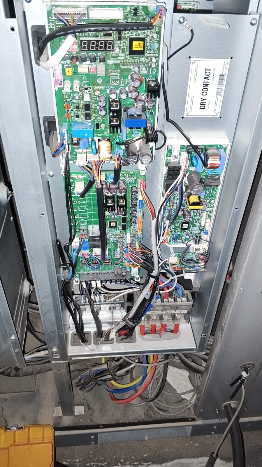 قطع غيار أصلية